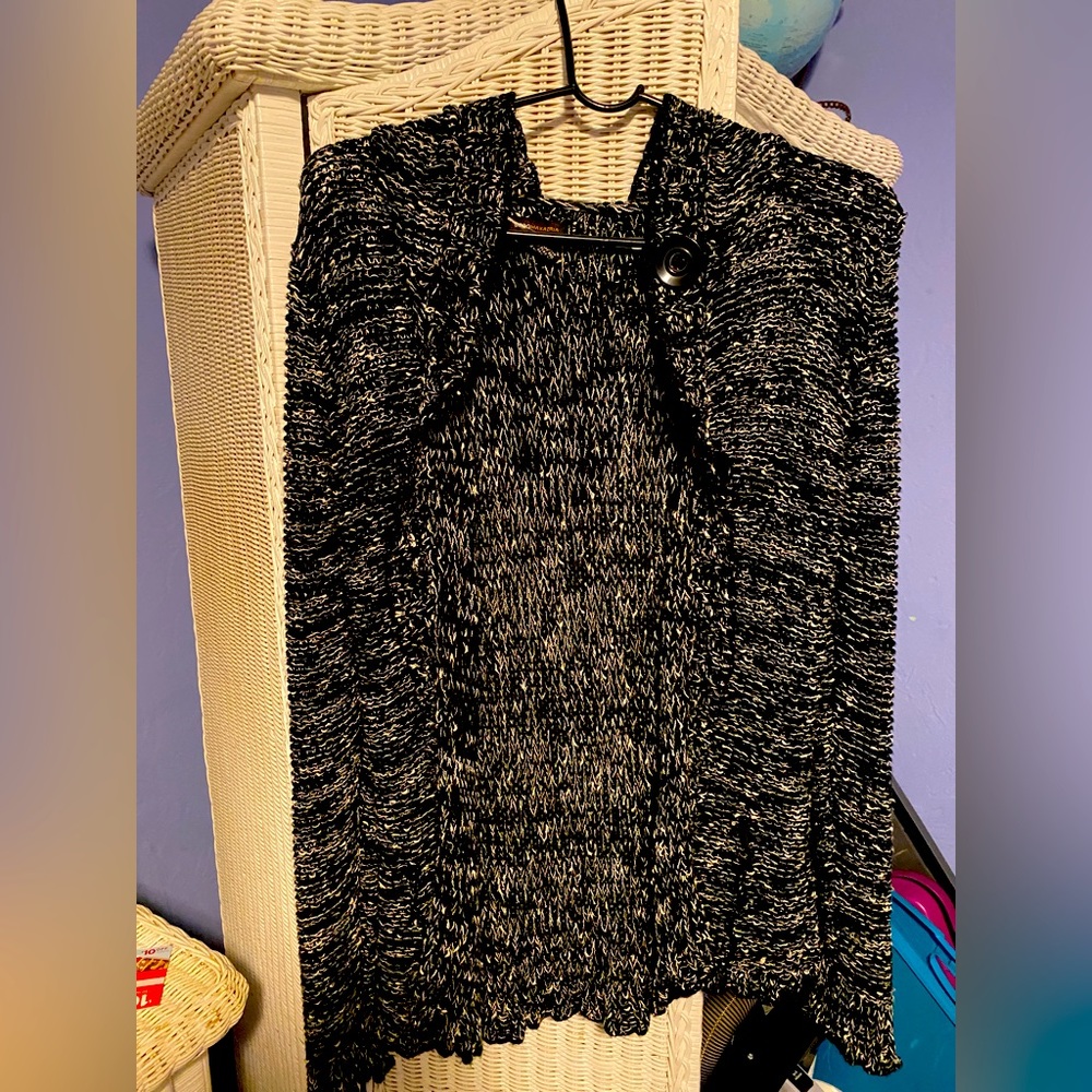 BCBCMaxazria salt and pepper colored. every season button up sweater.